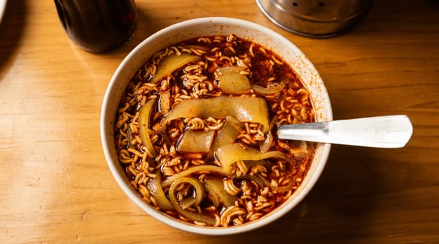 Jhol Laphing.